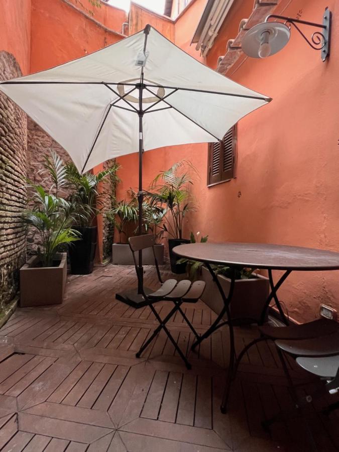 Rione Monti Studio Apt With Private Garden Rome Exterior photo